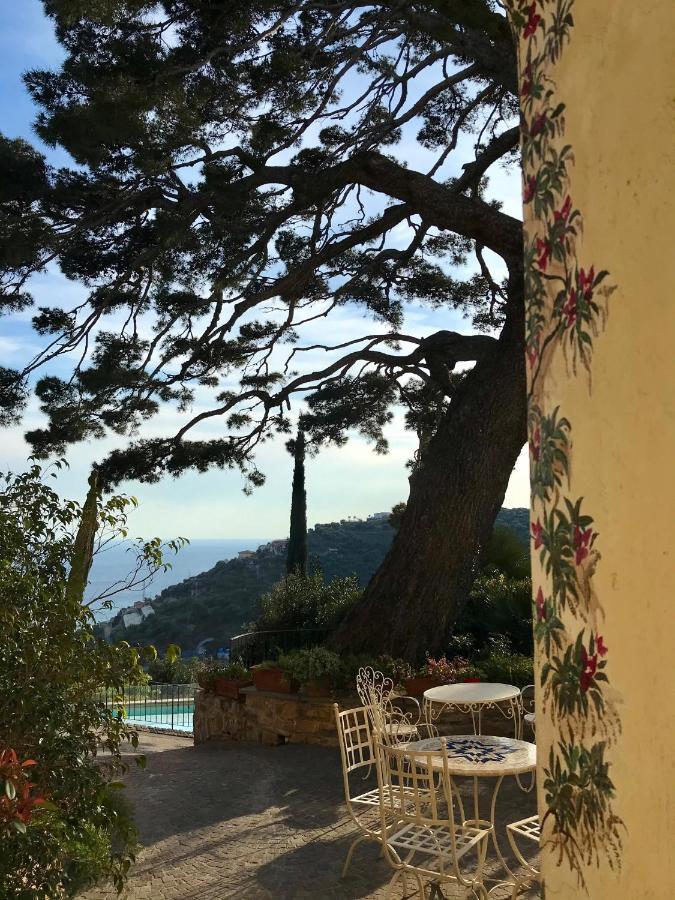 Uliveto Saglietto Agriturismo A Poggi Apartments อิมเปรีอา ภายนอก รูปภาพ