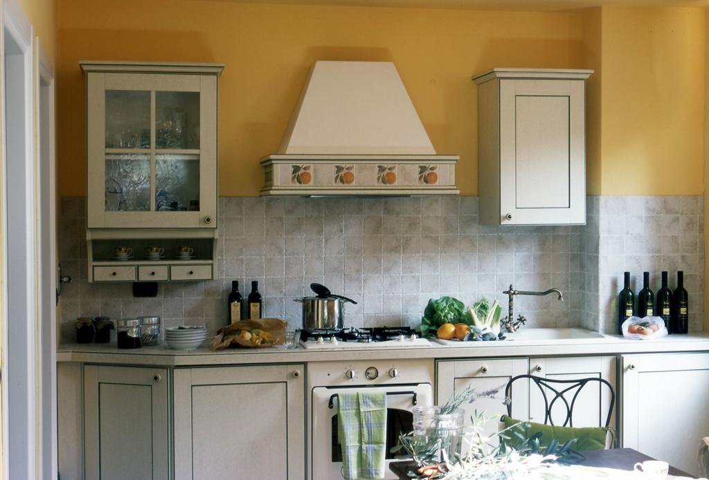 Uliveto Saglietto Agriturismo A Poggi Apartments อิมเปรีอา ห้อง รูปภาพ