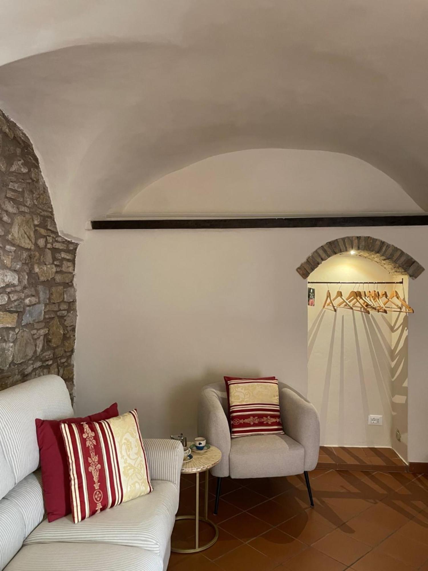 Uliveto Saglietto Agriturismo A Poggi Apartments อิมเปรีอา ภายนอก รูปภาพ