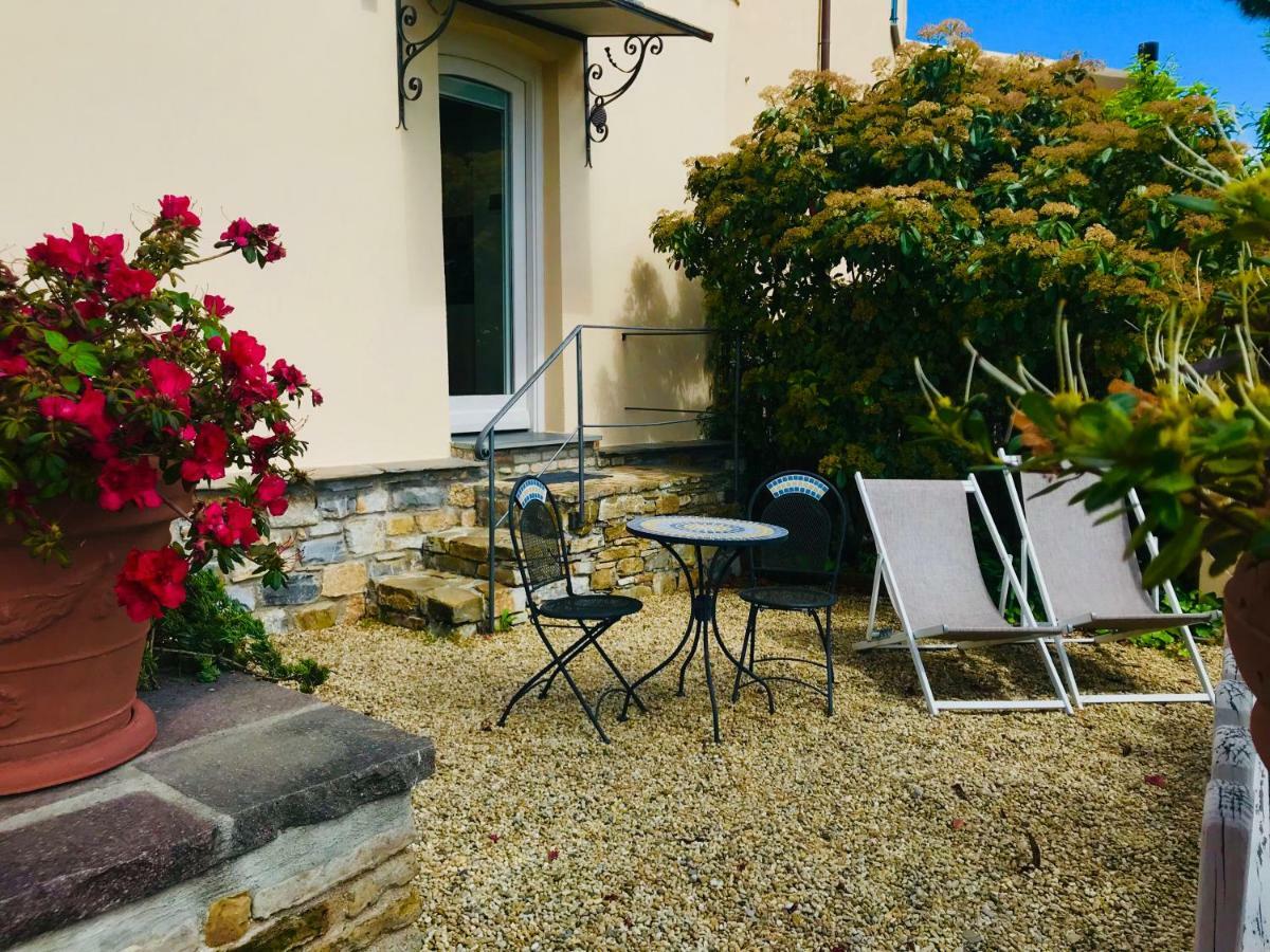 Uliveto Saglietto Agriturismo A Poggi Apartments อิมเปรีอา ภายนอก รูปภาพ